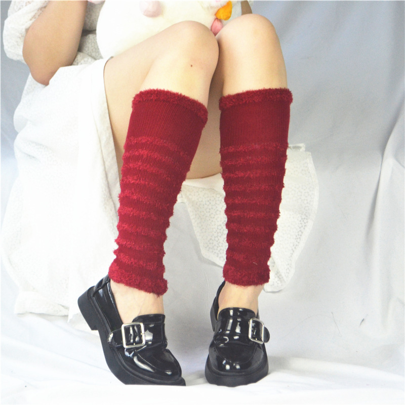 Korean-style knitted sock for girls in autumn and winter, warm striped Japanese artistic plush calf sock, medium high leg cover pic 4