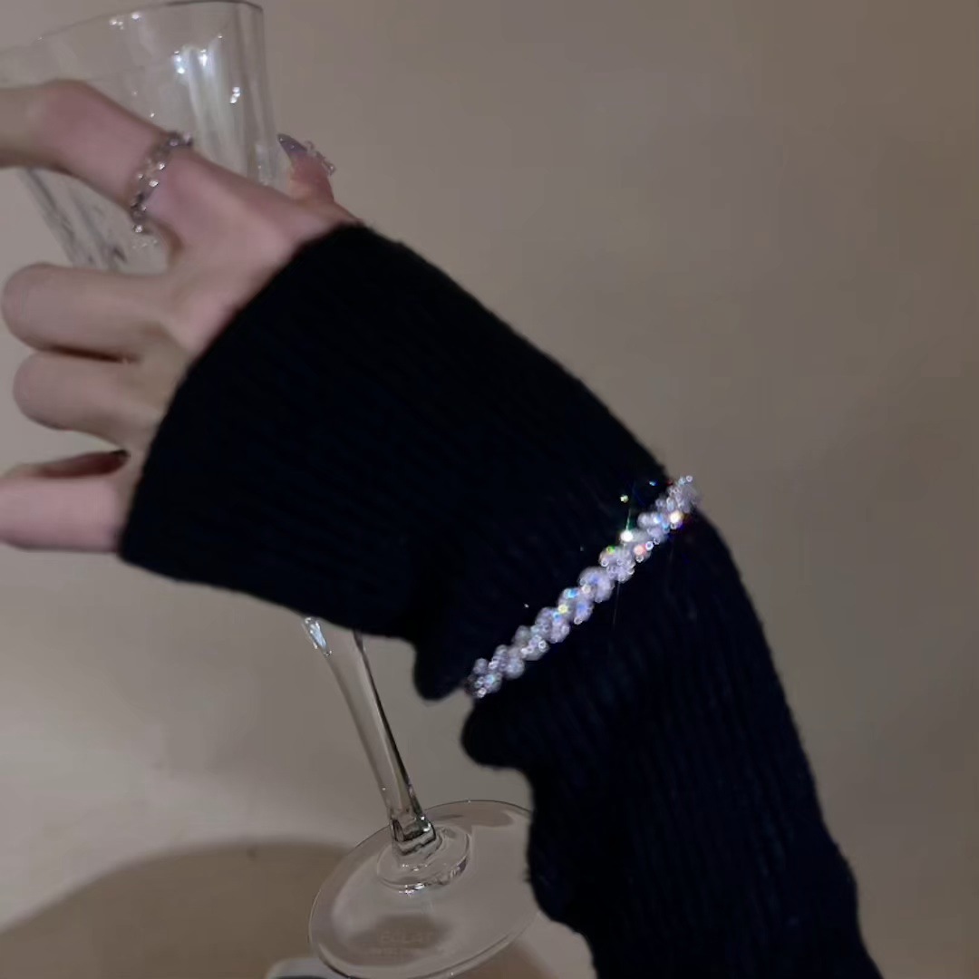 Korean fashion Zircon adjustable bracelet, a light luxury and high-end style bracelet, is unique and versatile, a new type of elegant jewelry pic 38