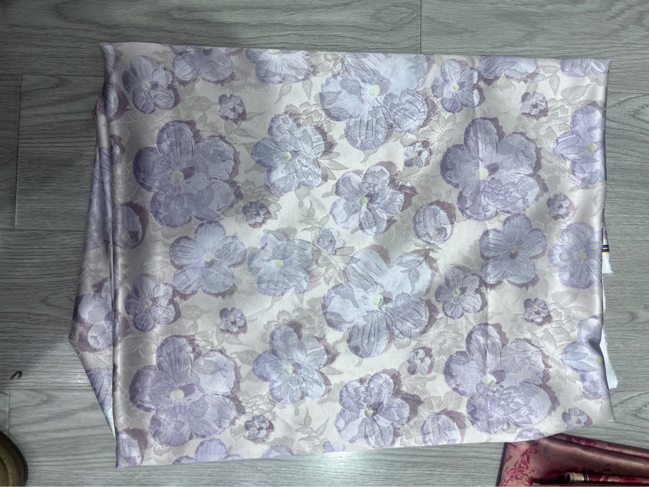 国潮新中式中国风印花仿香云纱重工3d花朵衣群旗袍外套上衣等面料详情5