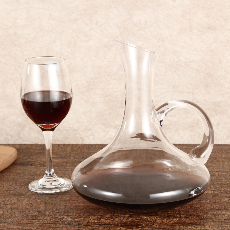 Factory direct sales of transparent crystal glass decanters with creative handles and slanted wine decanters in stock for wholesale pic 10