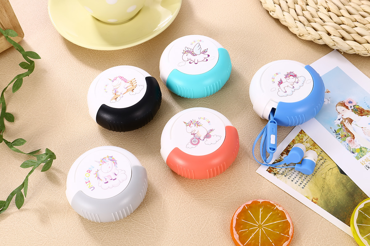 The cute student cartoon in-ear wired headphones with a high level of appearance and a storage case support KTV call answering buttons pic 23