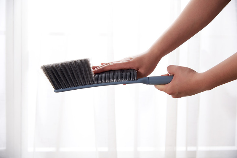 Long-handled large-sized sweeping broom for the bed, a household bed brush for cleaning the bed and bedroom, a soft-bristled vacuum brush for home use pic 8