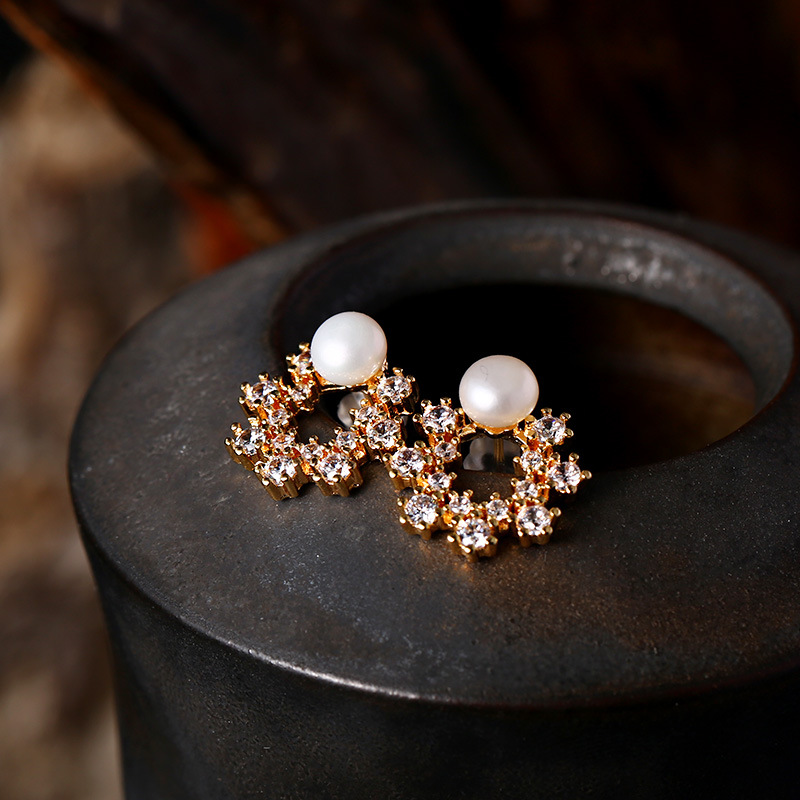 Genuine freshwater pearl earrings, small pearl stud earrings, 14K gold-plated, fashionable S925 silver needle earrings, stud earrings for women pic 11