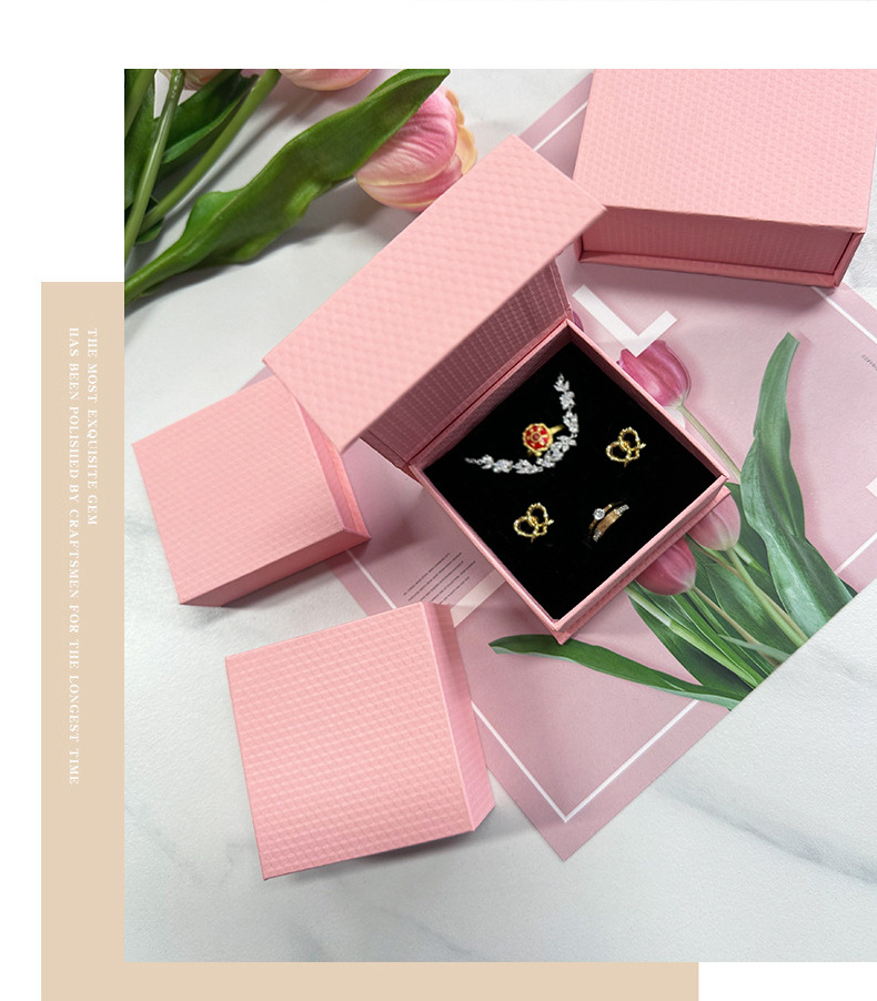 Wholesale of high-end magnetic flip cover jewelry packaging boxes, stud jewelry boxes, ring and necklace storage boxes, bracelet and accessory boxes pic 13