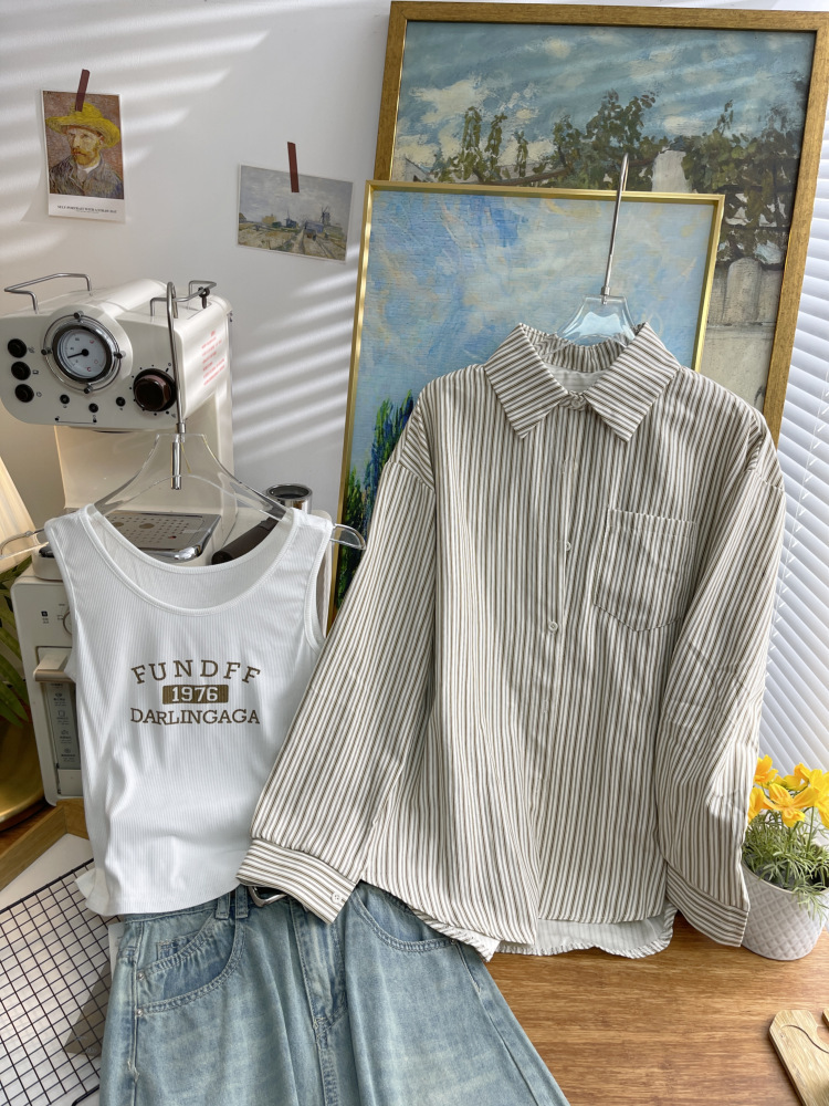 Dongdaemun, South Korea, early autumn new Korean-style vertical striped long-sleeved shirt for women, loose and casual, stylish shirt trend 4730 pic 17