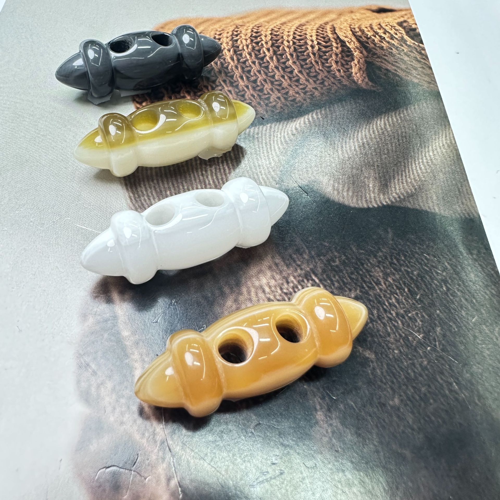 New resin oversized buttons, olive buttons, sweaters, woolen clothes, fur accessories, strings and strings pic 3