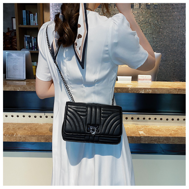 复古小方包2021年新款链条包极简风翻盖斜挎单肩小包包批发包包详情8