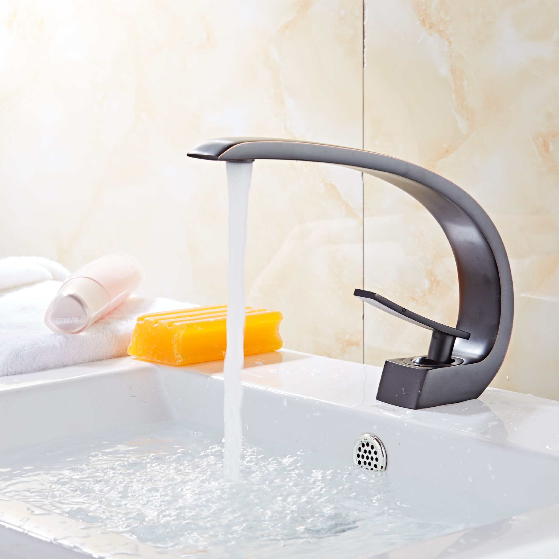 Direct sales of European-style antique all-copper black faucets. All-copper European-style antique cold and hot basin faucets and waterfall faucets pic 42