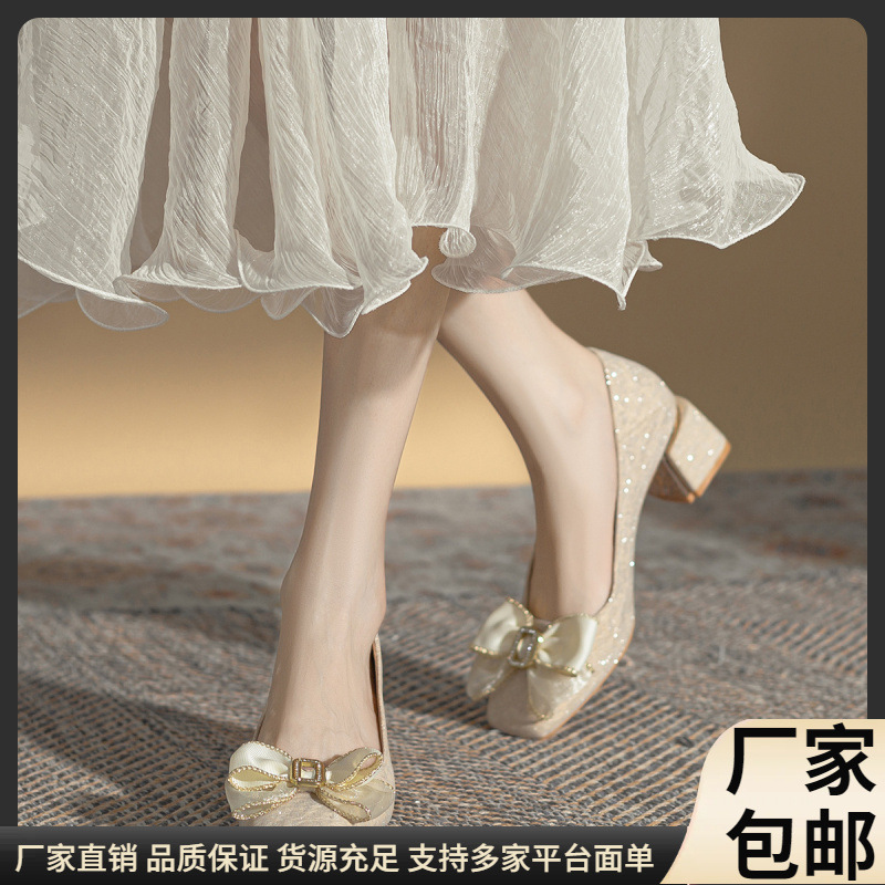 法式玛丽珍方头单鞋女2024春夏新款粗跟中跟女鞋百搭花朵绸缎鞋子详情1