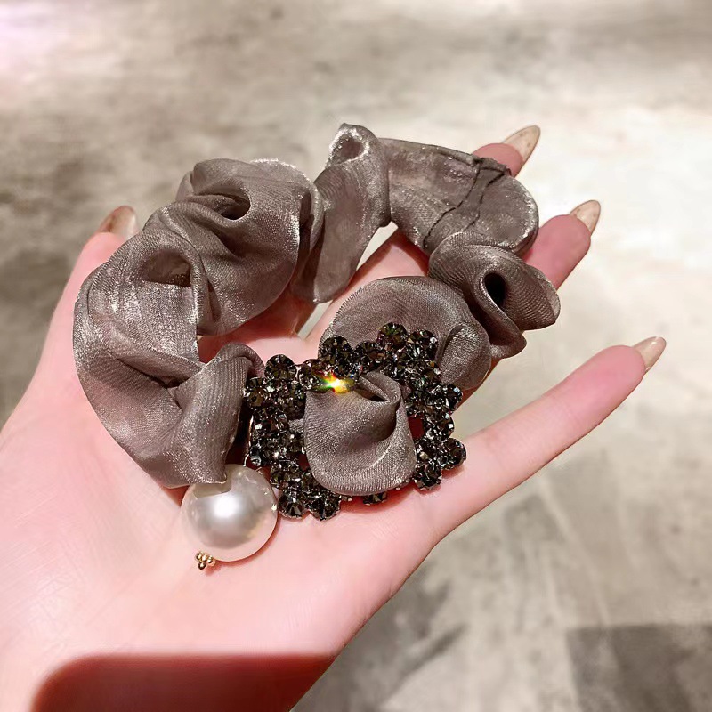 Korean-style organelle pearl large intestine hair tie for women in summer, ins French high-end ethereal chanel-style hair tie pic 10