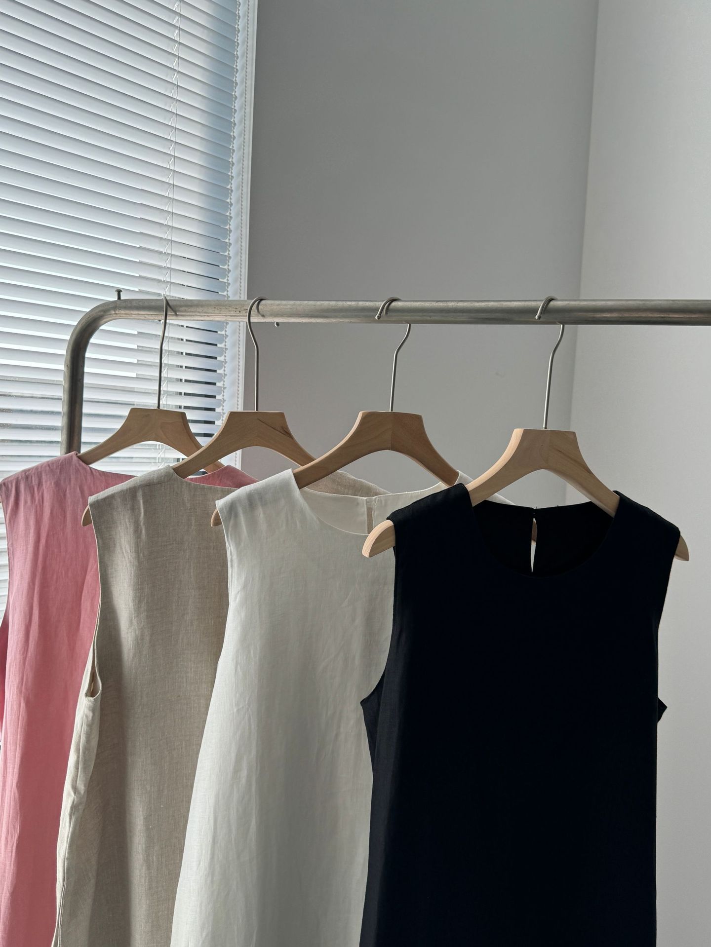 2024 Minimalist and elegant all-linen vest dress for women, summer sleeveless long dress for women pic 26