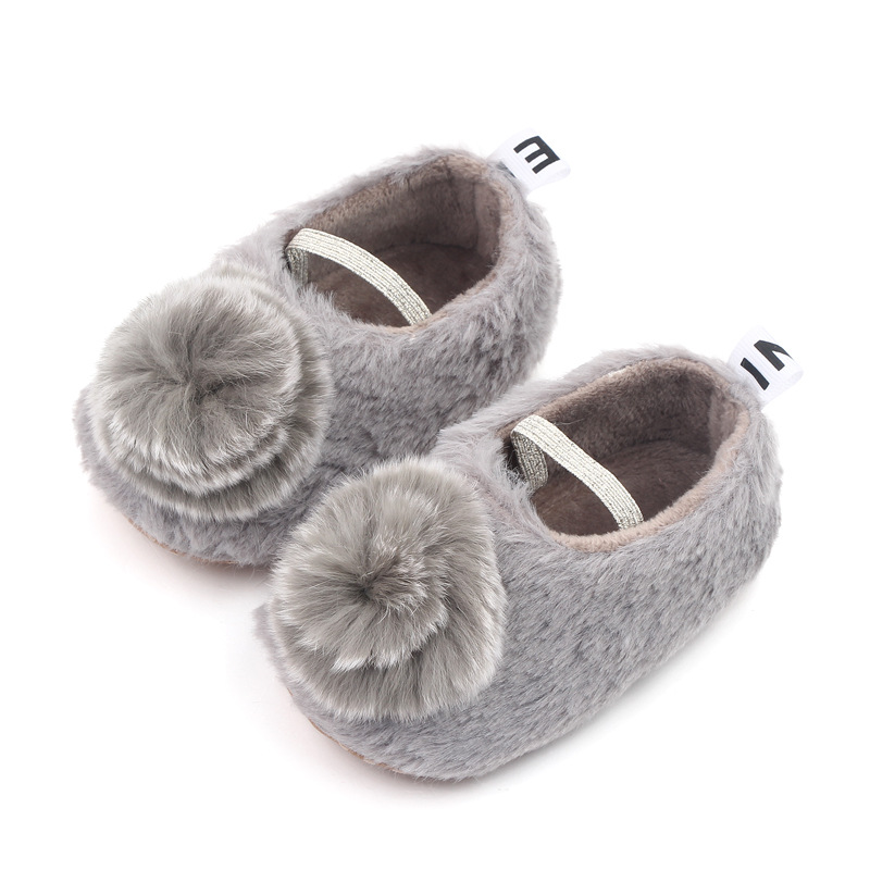 For babies aged 0-1, there are cute cotton shoes. For girls, there are suede princess shoes, shallow elastic cotton shoes, and fluffy shoes for girls. The size is 2750 pic 15