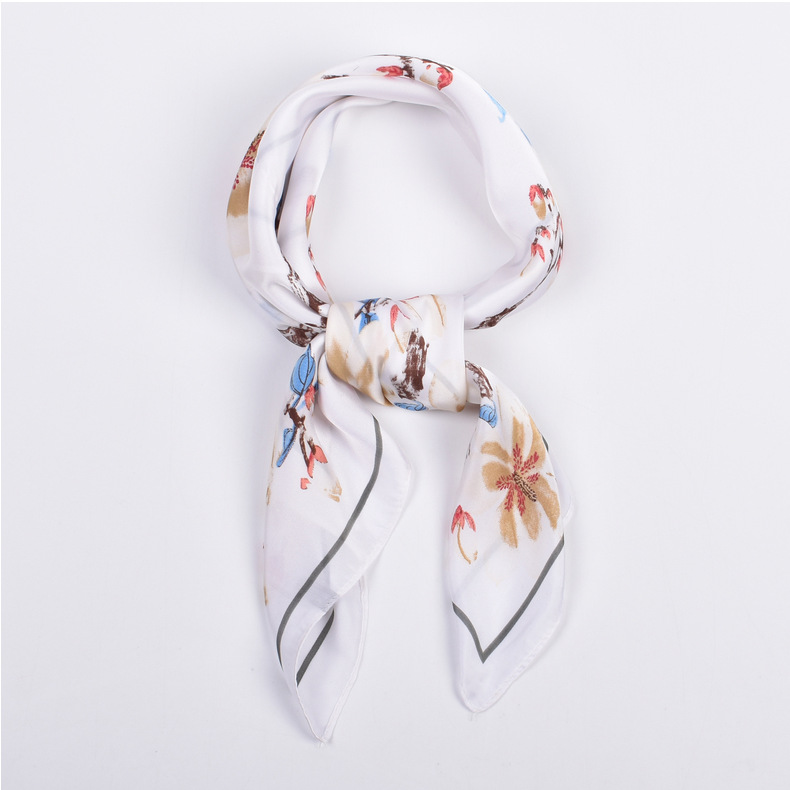 Wholesale of the new sweet floral pattern imitation silk scarves for autumn and winter 2022. Fashionable and elegant 70-square-meter scarves are versatile pic 17
