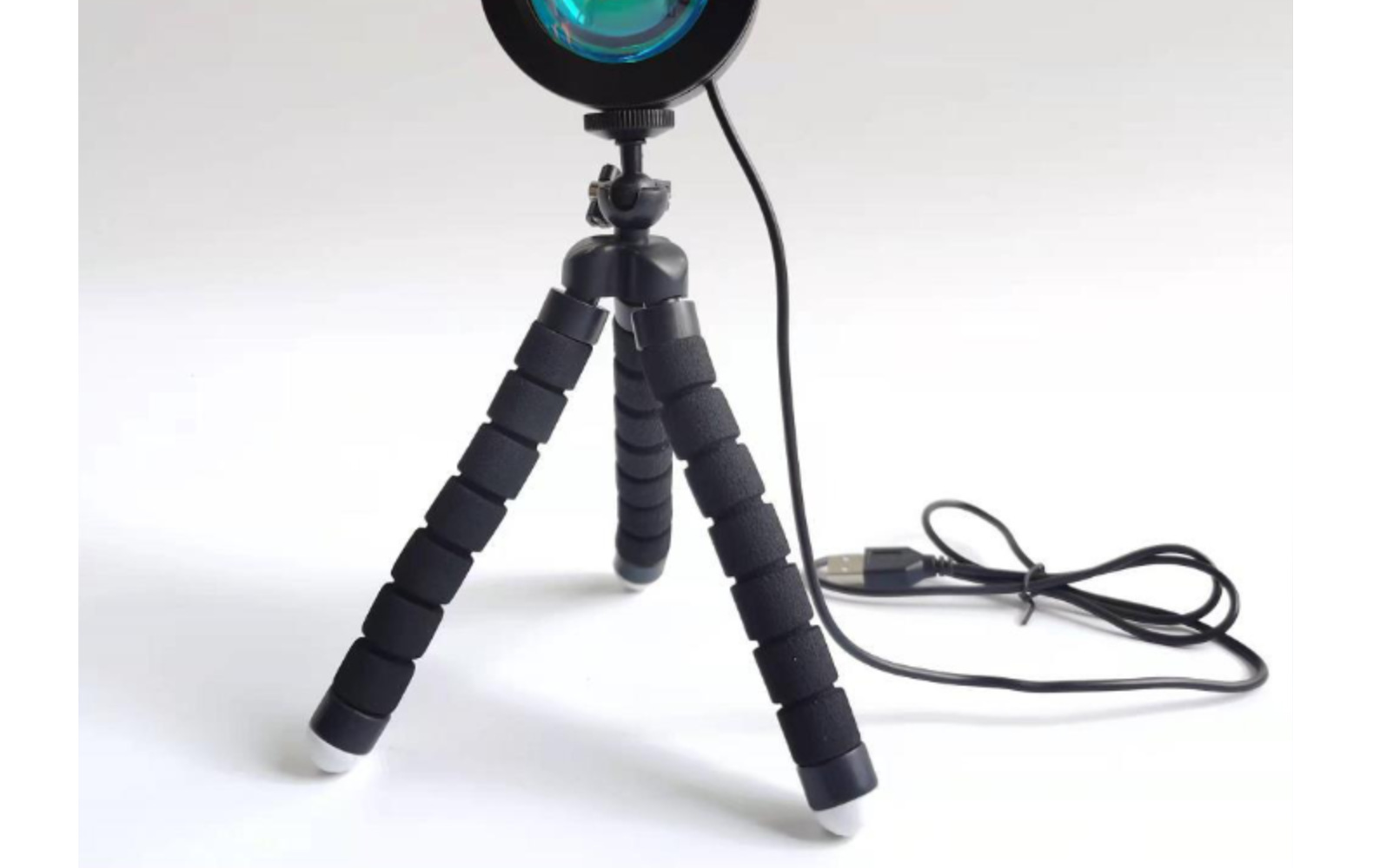 مصابيح RGB16 العابرة للحدود التي تراشق الشمس، والمصابيح التي تعمل من بُعد ثلاثية القوائم، ومصابيح غروب الشمس من المخالب الثماني pic 12