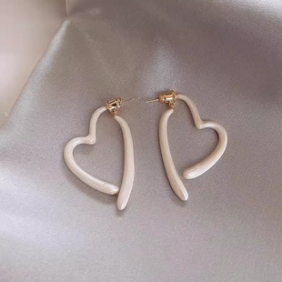 Blue flower earrings, mosquito-repellent incense plate ear clips, no holes, high-end, niche retro style, light luxury stud earrings, Korean-style earrings pic 6