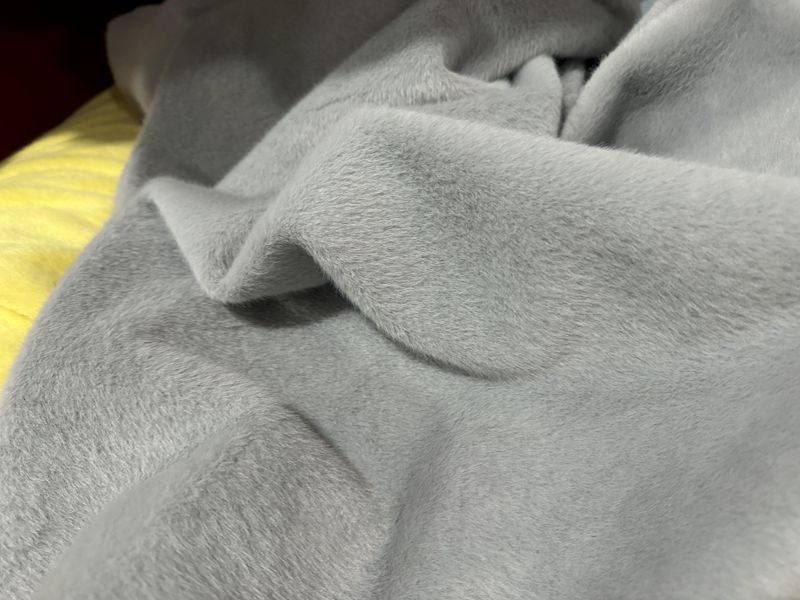 Artificial fur, jade fox velvet fabric, toy neck, ear cups, decorative Christmas tree skirt, plush mink fabric in stock pic 5