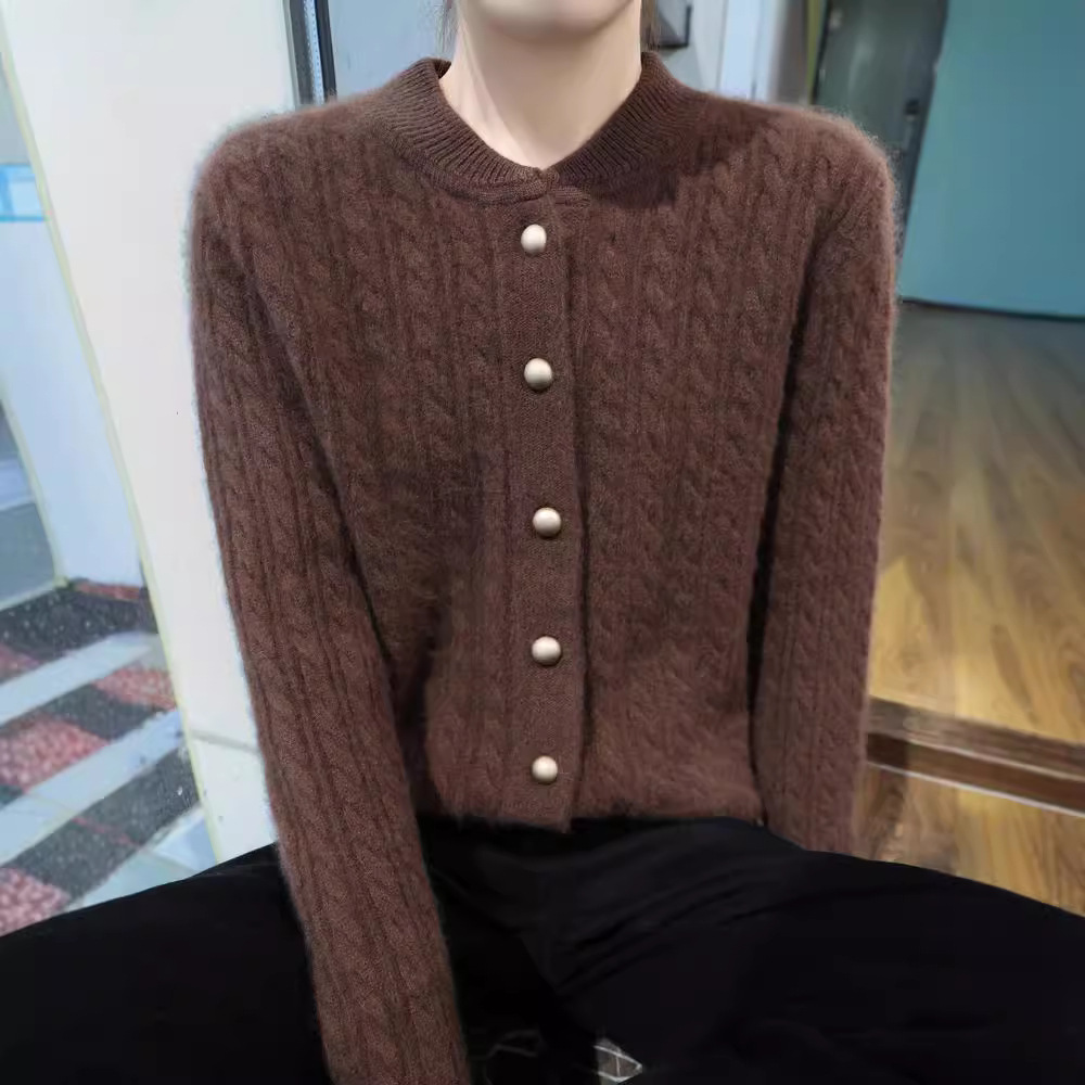 For the autumn and winter of 2024, a woolen hooded thick cardigan for women, a loose zipper knitted sweater, a youthful hoodie, can be paired with an outer jacket pic 3
