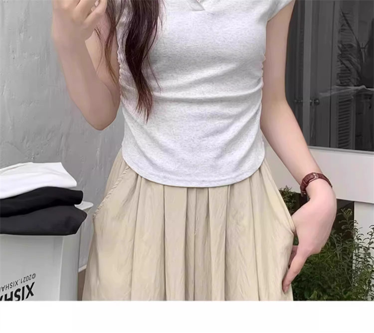 polo collar slimming and form-fitting shoulder T-shirt for women, short sleeve, pure and hot girl, short design with a cinched waist, top for summer pic 32