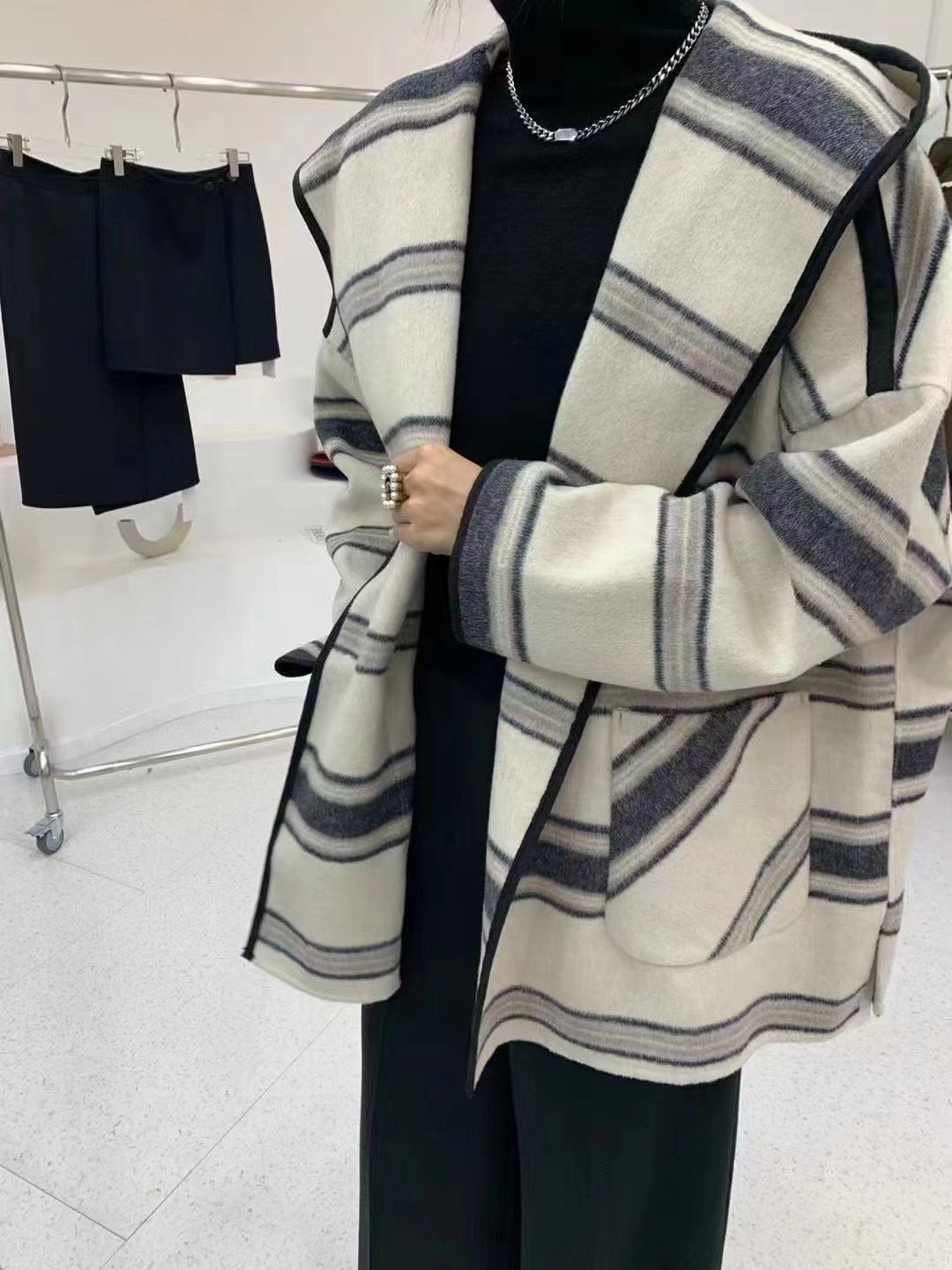Double-sided cashmere and woolen cape coat for autumn and winter, Hepburn style, short coat, mid-length, 2021 new style for women pic 8
