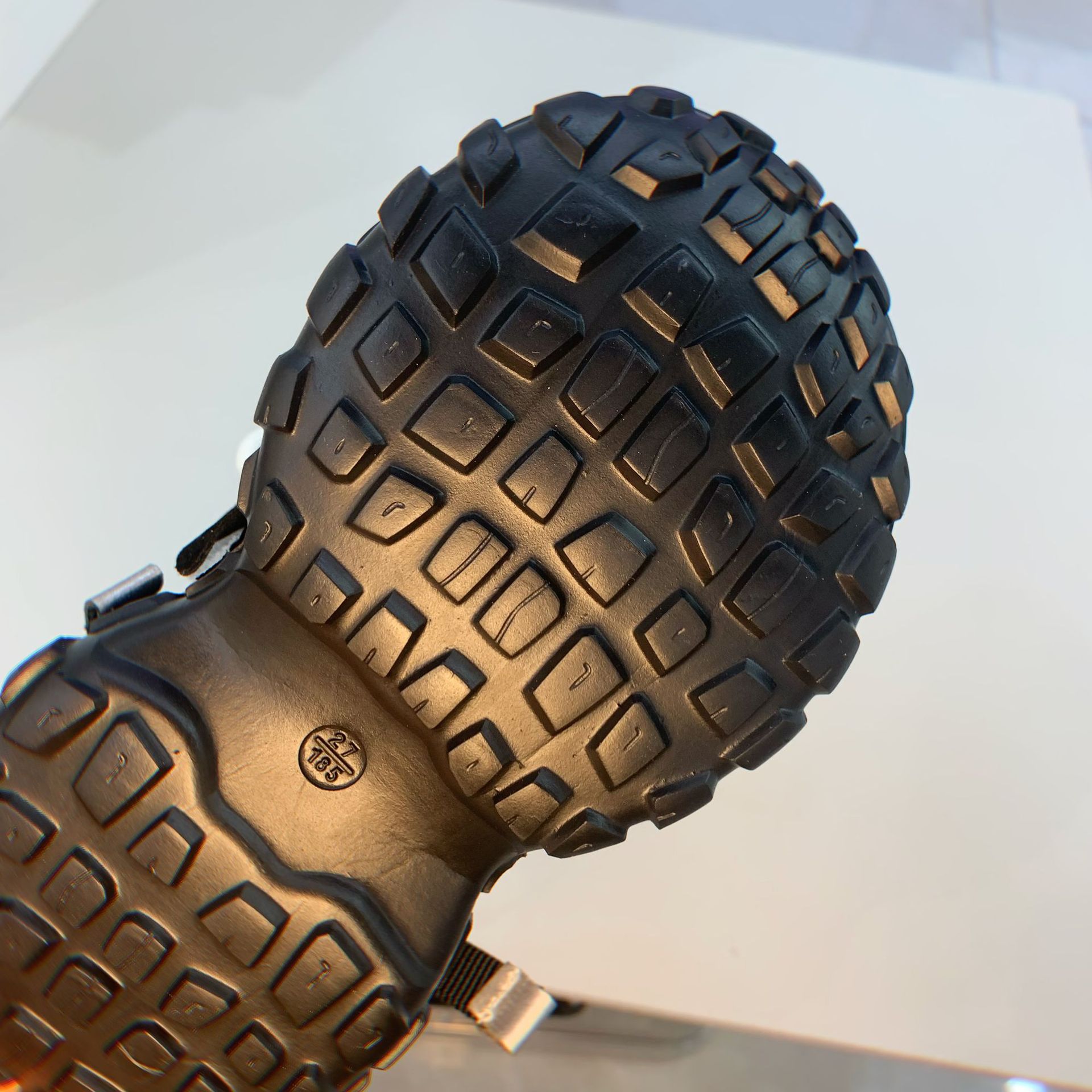 2024冬季加绒运动鞋男童跑步鞋时尚百搭潮鞋女童休闲轻便儿童鞋子详情8