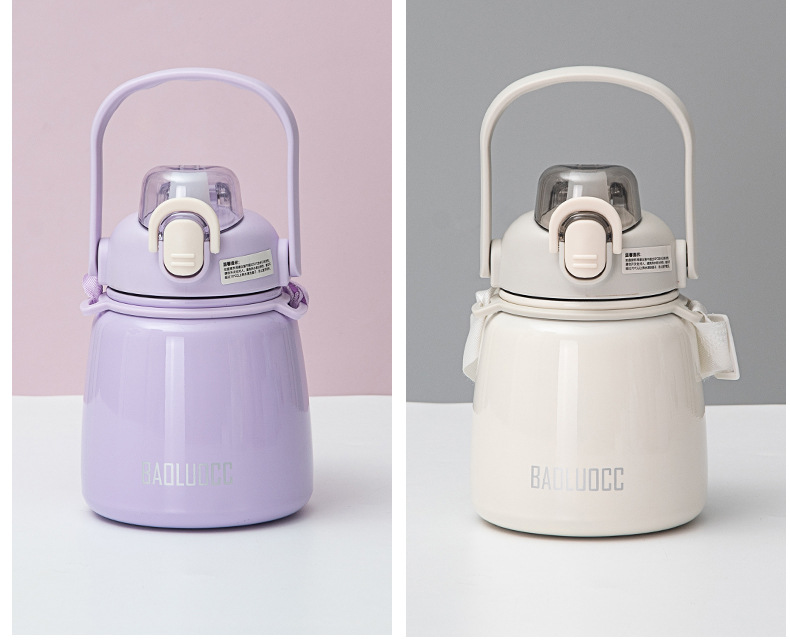 This is a popular Instagram-style insulated cup with a shoulder strap and a handle. It has a high appearance level and can be carried diagonally. It is a simple large-bellied cup and a portable straw cup pic 12