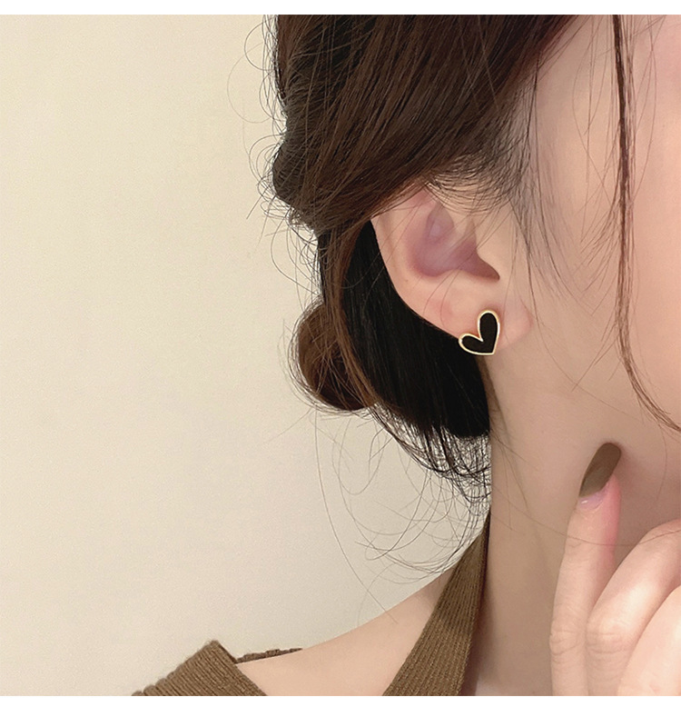 925银针独特爱心日常耳钉女轻奢耳环小众设计感耳饰蚊香盘耳夹详情5