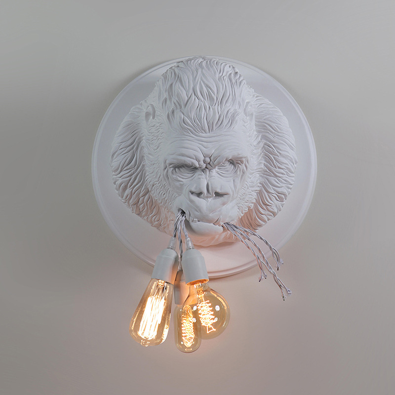 Industrial-style retro Nordic style artistic and creative living room corridor, powerful resin gorilla wall lamp pic 5