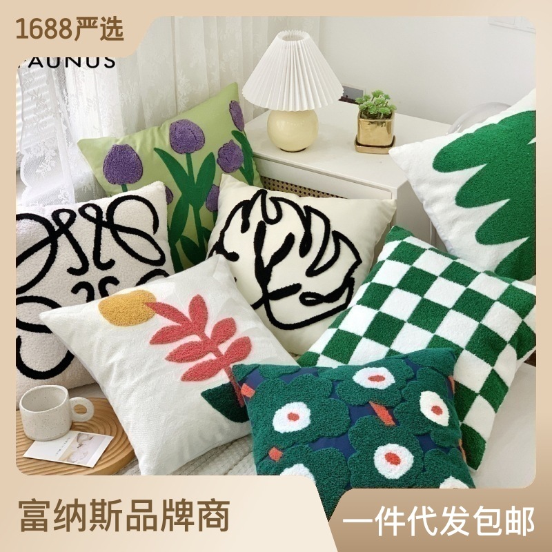 新款法式郁金香玫瑰刺绣跨境沙发抱枕酒店装饰棉麻靠枕抱枕套详情4