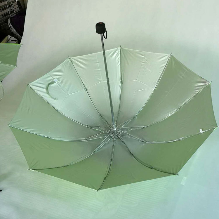 Fluorescent green UV-resistant silver gel folding umbrella, three-fold 10-bone windproof and sunshade, emerald green sun umbrella pic 1