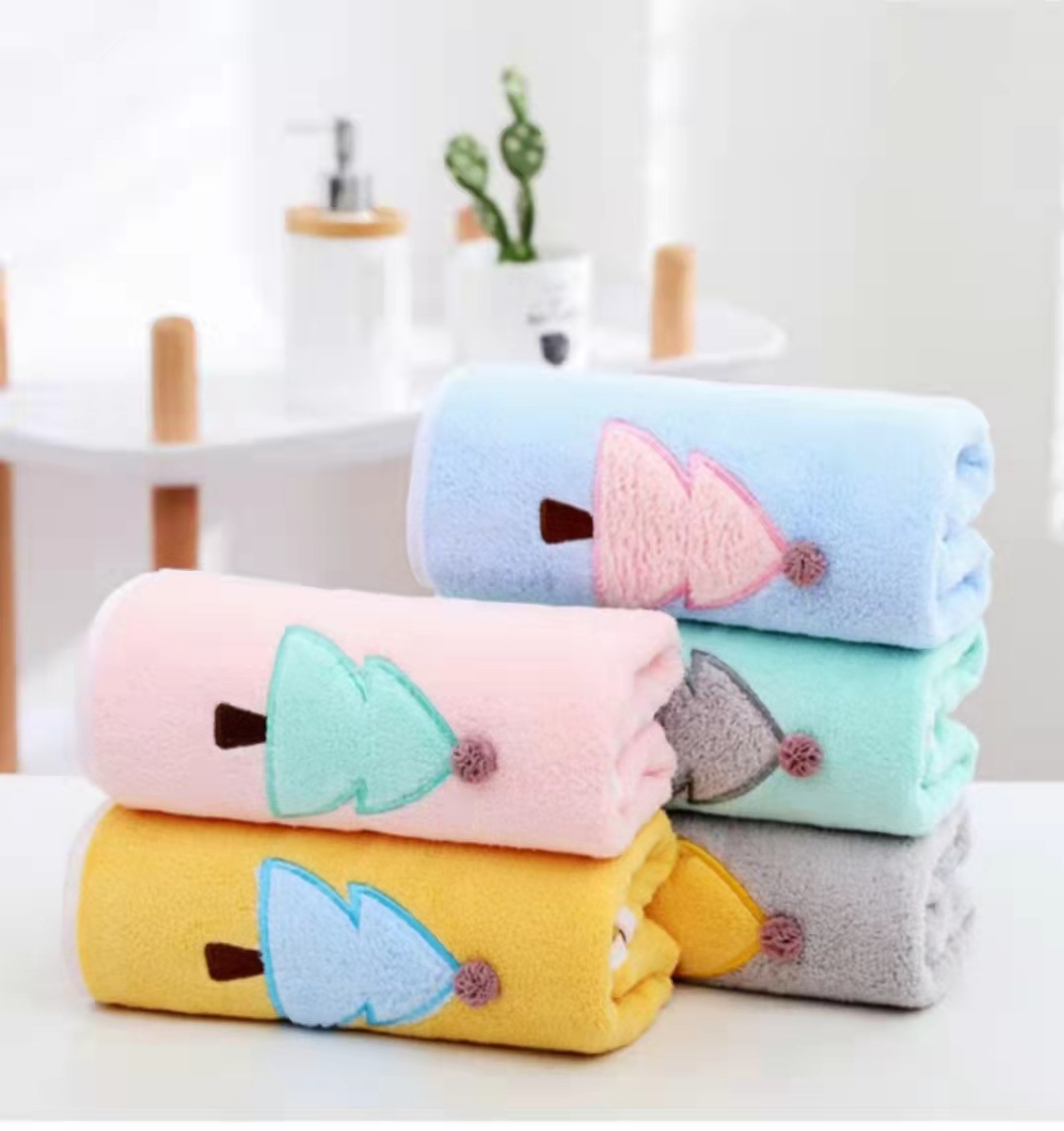 Futian Coral fleece cute towel, soft and absorbent baby bath towel, student dormitory set, gift box new product pic 3