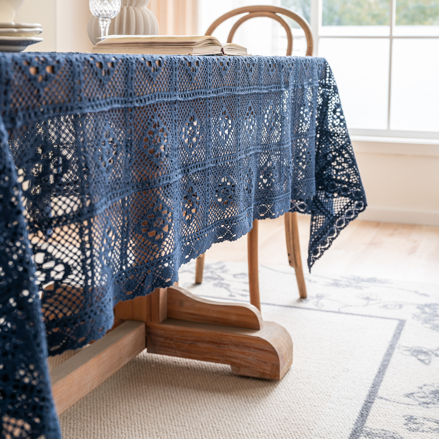 Cross-border hollowed-out hidden deep blue tablecloth, retro crochet photo art book, personalized cotton thread woven tablecloth cover pic 3