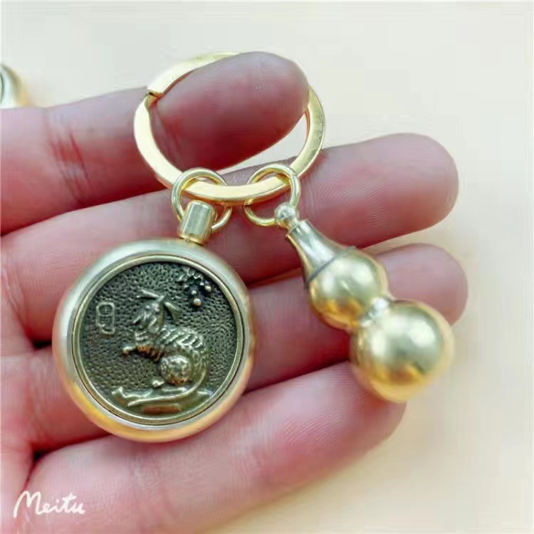 Pure copper retro 12 Chinese zodiac money transfer keychain, handcrafted brass cinnabar handle, car key chain pendant pic 9