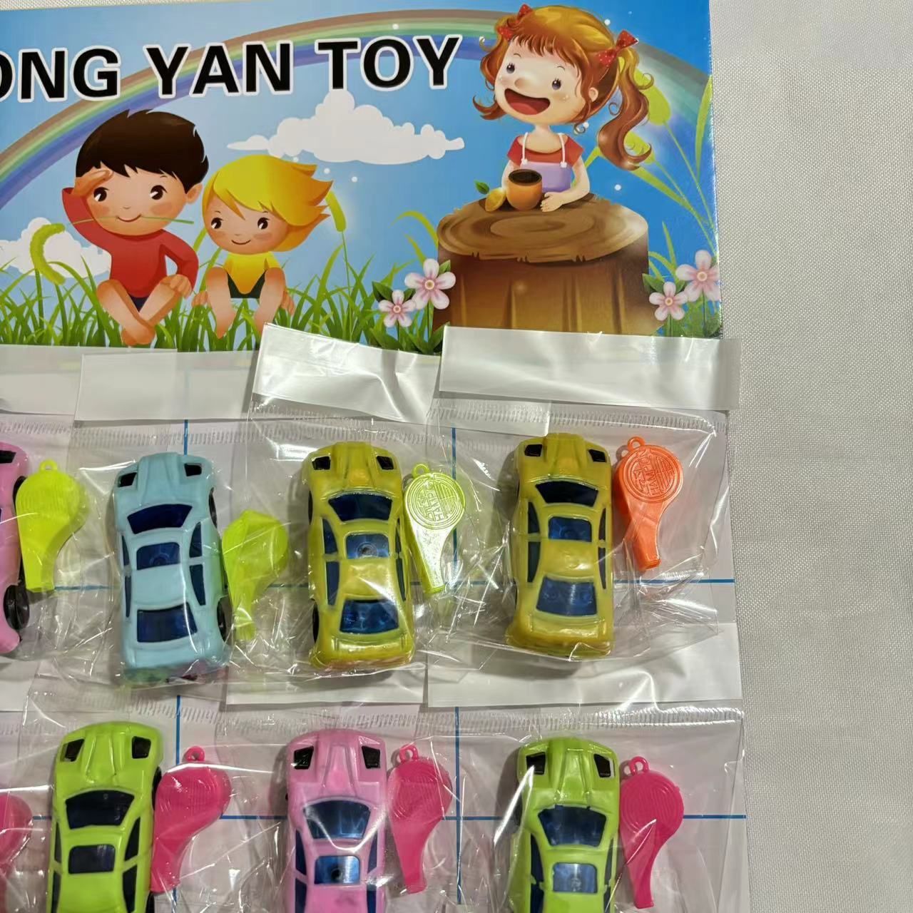 义乌玩具批发儿童口哨小车二合一赠品礼品地摊夜市吊板挂板玩具详情5