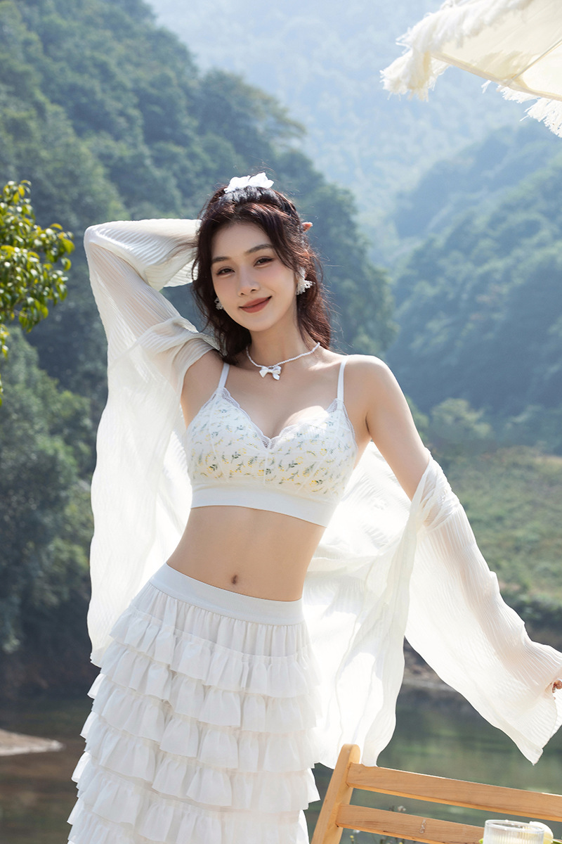 高品质新款翠花蕾丝背心托胸固定杯内衣收副乳田园风少女无缝裹胸详情31