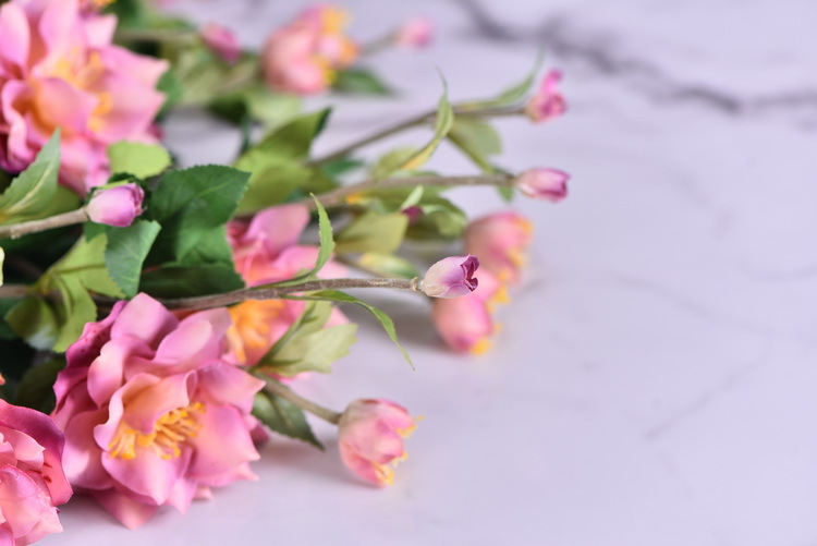 Dongli Flower Industry Factory directly sells artificial roses, ice mountain roses, home furnishings, hotels, shopping malls, wedding decorations, artificial flower bouquets, and high-end ornaments pic 18