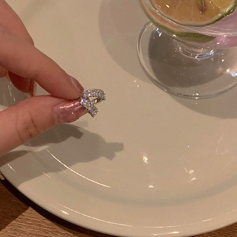 睡觉不用摘锆石耳圈女ins冷淡风高级感耳扣百搭小众设计耳环耳饰详情22