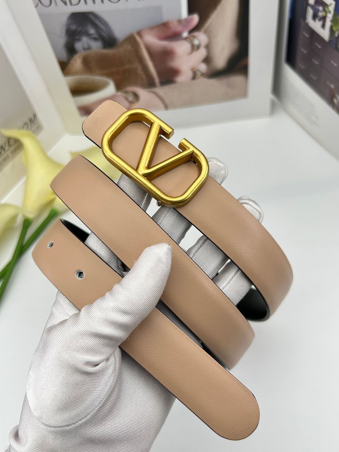 女士真皮细腰带小V字母扣打孔皮带装饰搭配连衣服韩版百搭裤袋详情10