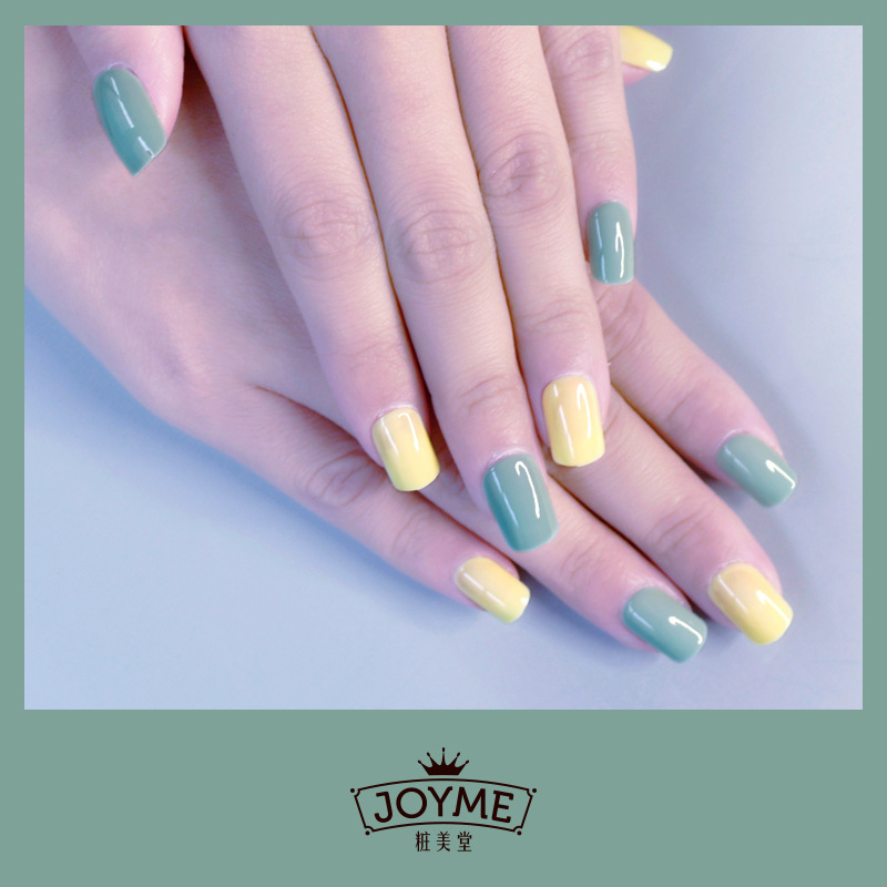 Short square-headed false nail patches for autumn and winter color contrast wearing nails, maple leaf red and dark green mixed monochrome nail art products pic 25