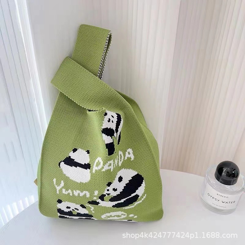 Bolso de panda lindo mujer de lana de punto bolsa de cubo versión japonesa y coreana 100 bolsos casuales bolsa de tote box lunch bag pic 14