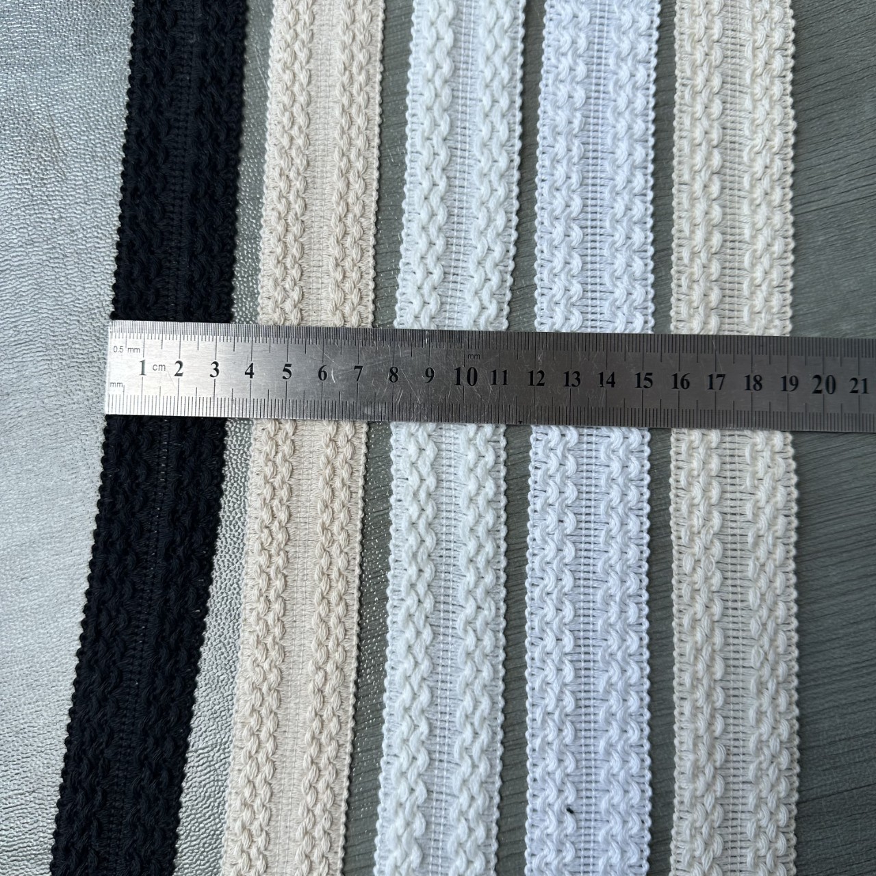 现货供应3.2cm大波浪棉线花边包边条衣襟袖口卷边对折纺织辅料详情6