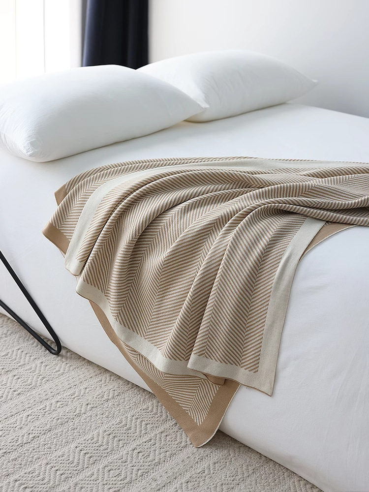 Nordic InS-style knitted blankets, casual sofa covers, blankets, air conditioning blankets, new factory stock, one-piece consignment pic 23
