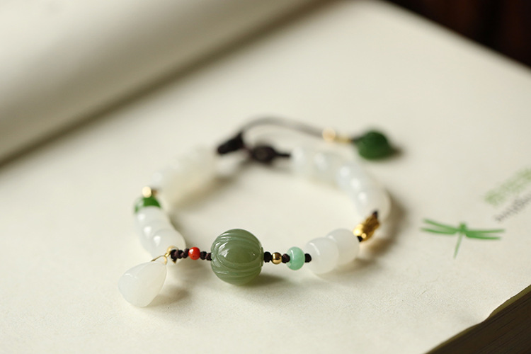 Pure gold Handcrafted series 999 pure gold small goldfish hand-woven natural old material Hetian jade lotus bead bracelet pic 10