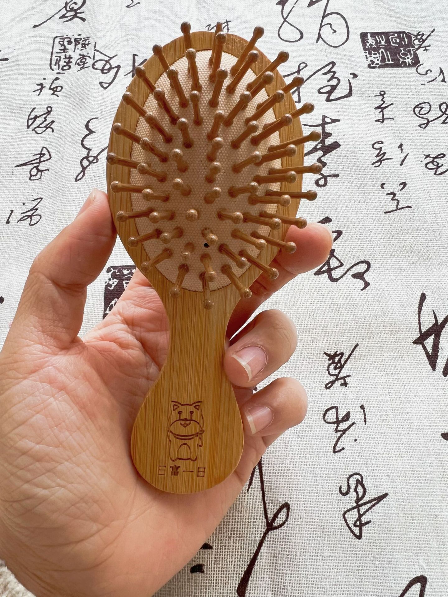 楠竹~ins迷你小梳子女随身便携气垫梳可爱气囊梳家用防静电按摩梳详情19