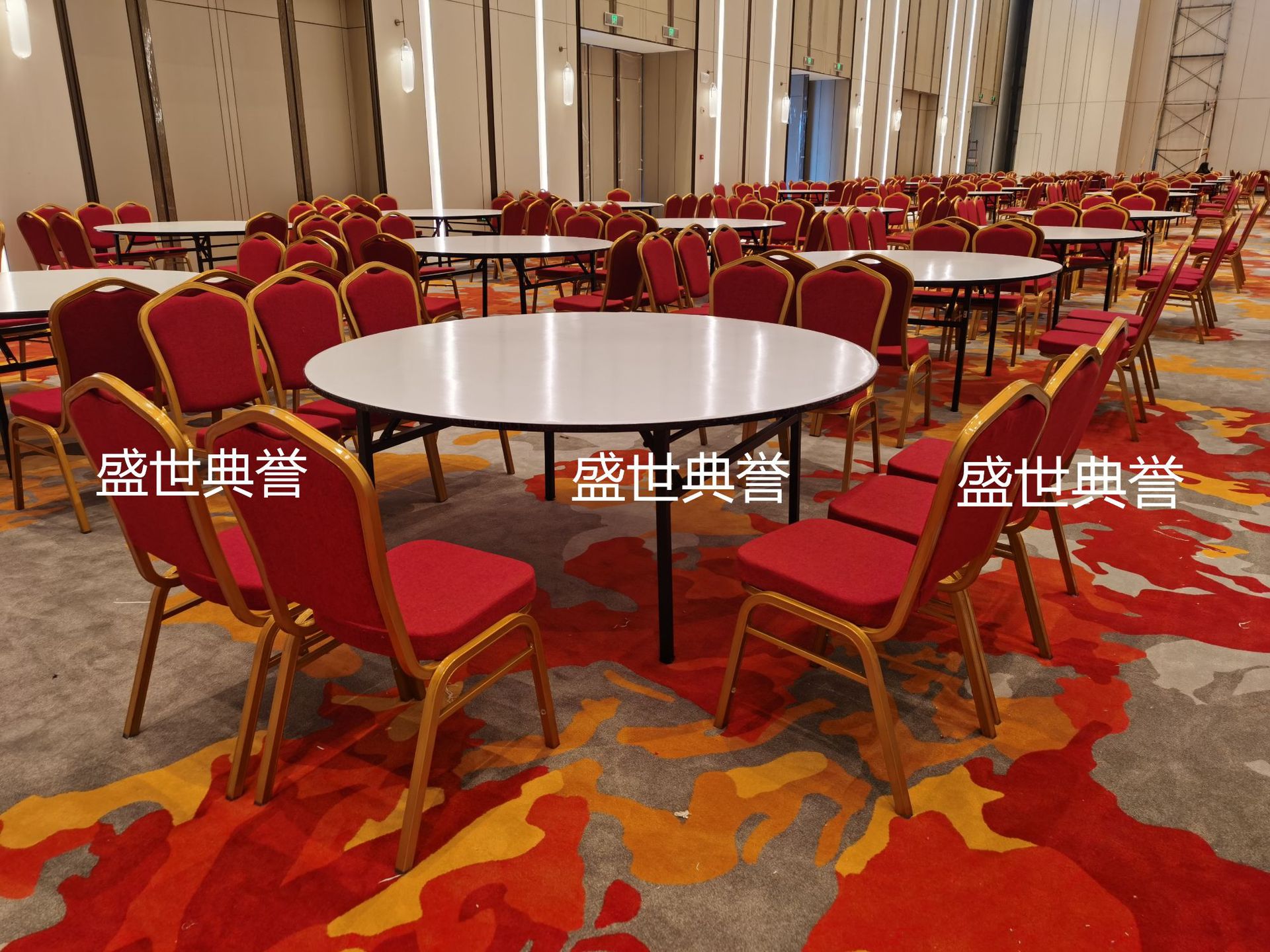 随州五星级酒店铝合金宴会椅子会议中心折叠椅饭店宴会厅餐桌椅详情5