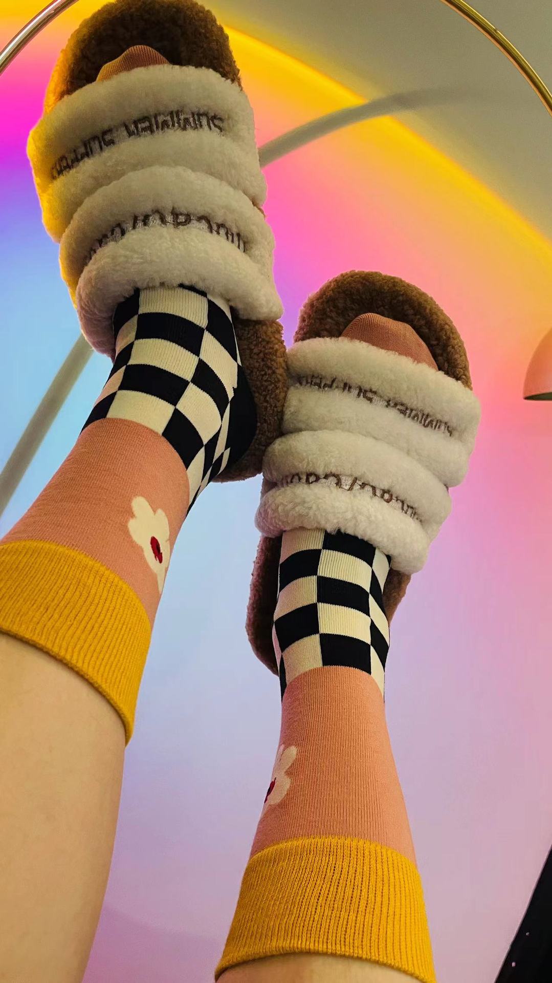 23年新款 春夏流行棋盘格精梳棉中筒女袜潮袜详情4