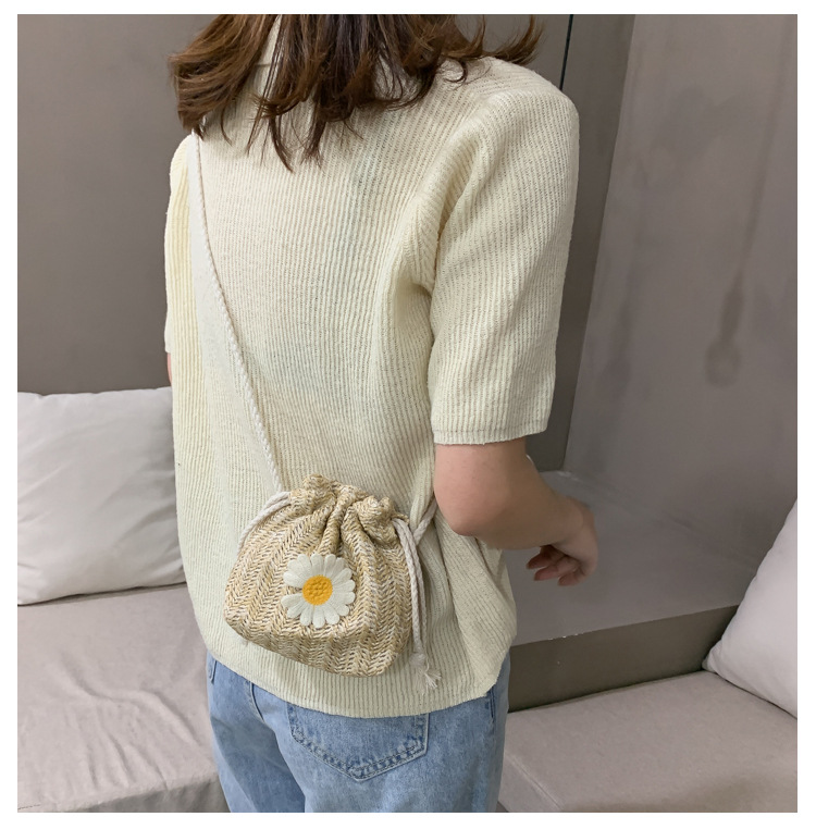 2021 new stylish drawstring bucket bag for women, Daisy woven bag, fashionable and compact mobile phone bag pic 11