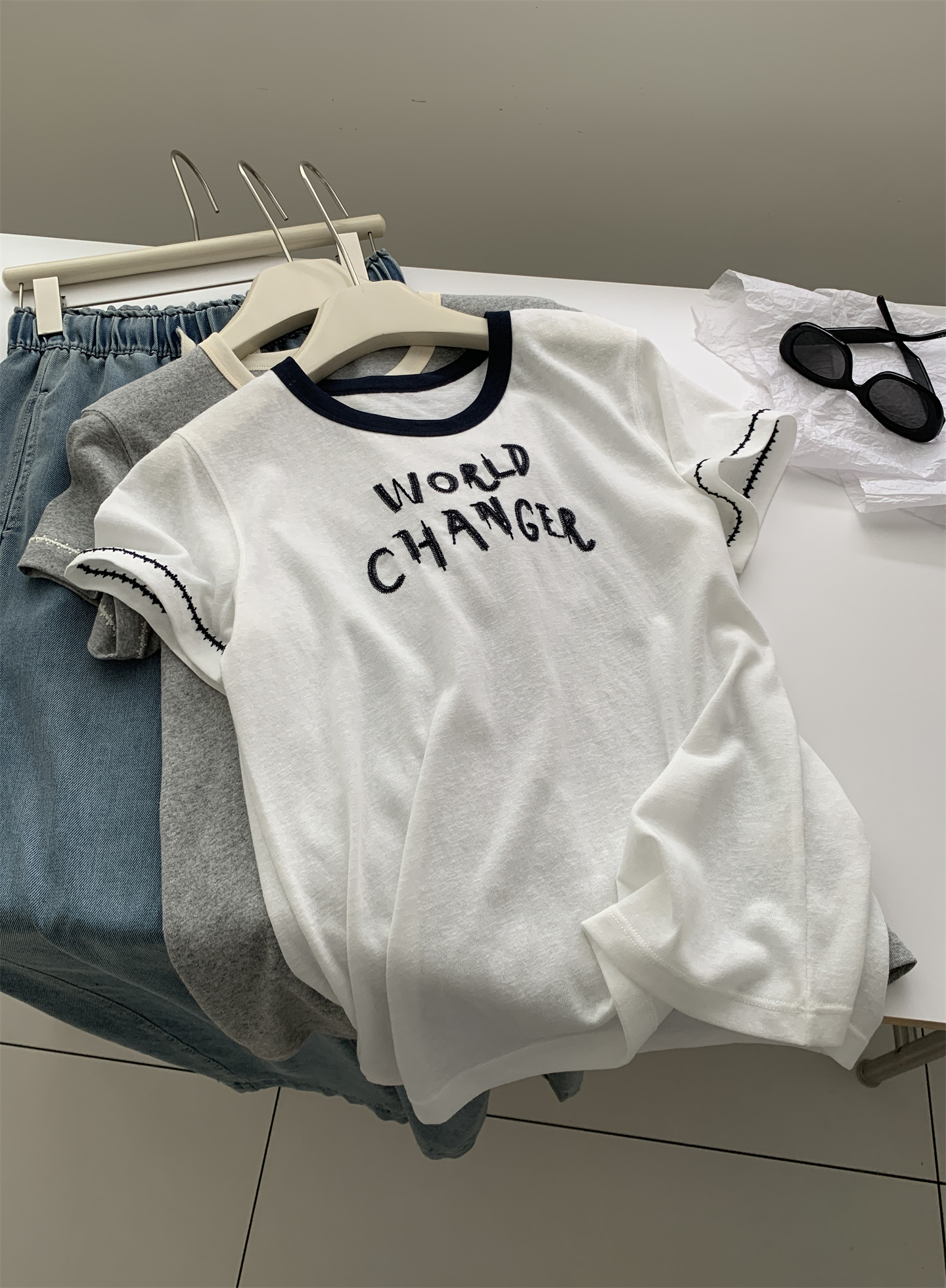 Summer thin, breathable snowflake cotton letter-shaped T-shirt for women, color-blocking round-neck lace embroidered loose short-sleeved top pic 4