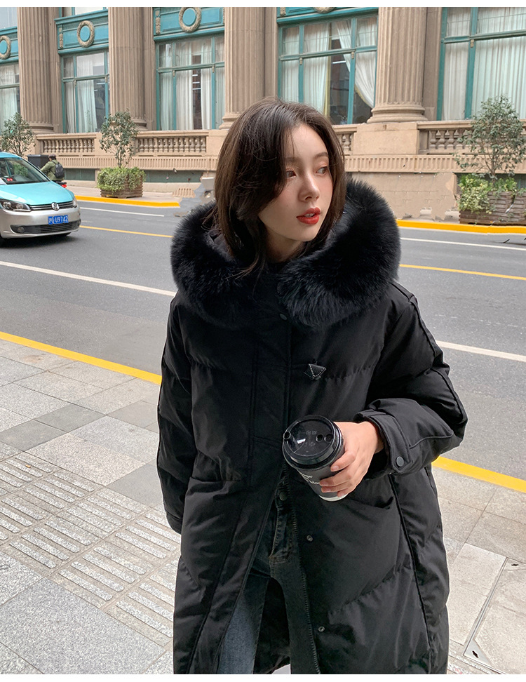 The new mid-length, fashionable, large-collar, loose and thickened white duck down warm jacket for women in winter 2021 is trendy pic 32