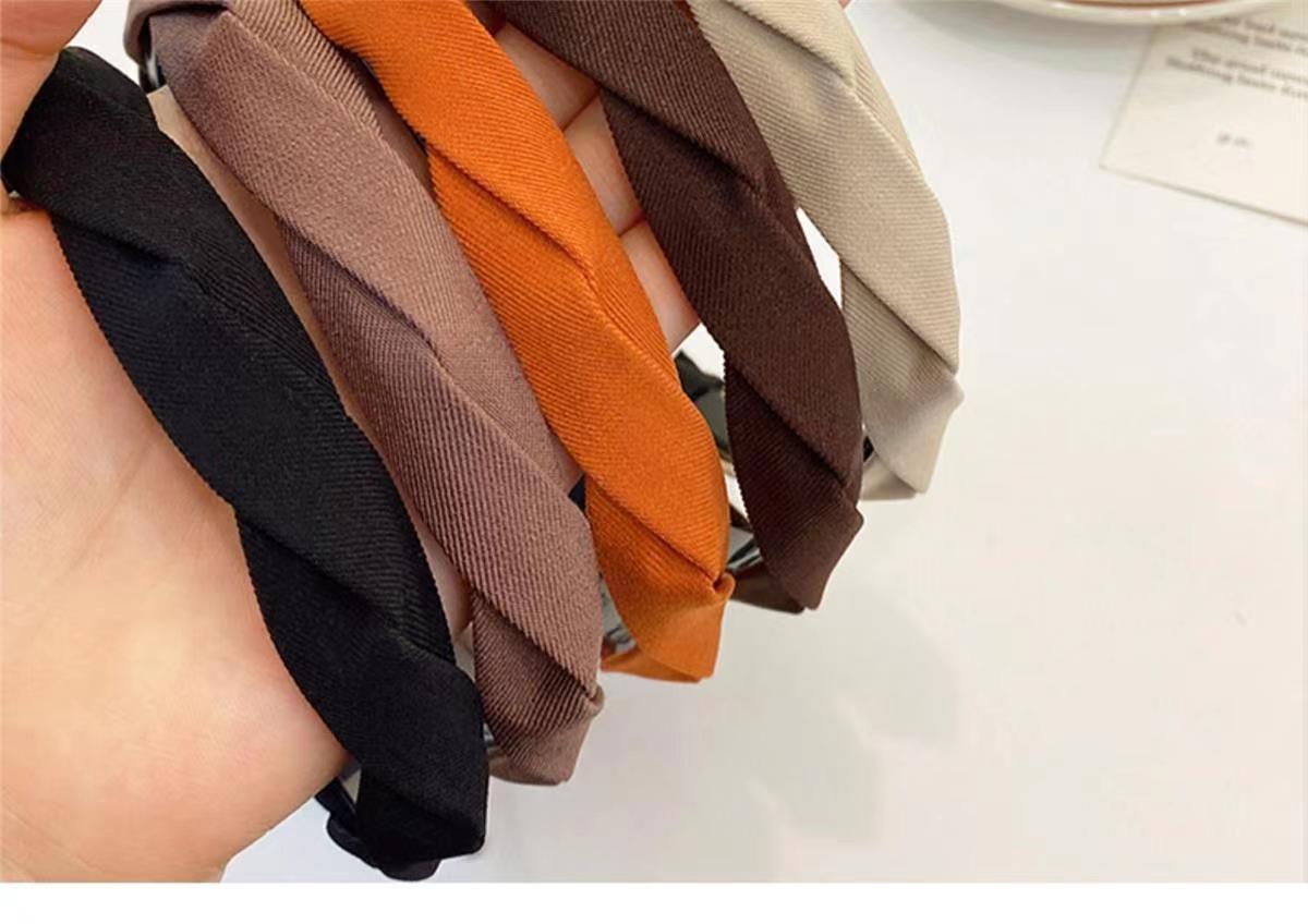 The new fabric color-blocking headband with teeth for washing the face and hair clip is a versatile and high-end accessory for going out pic 4