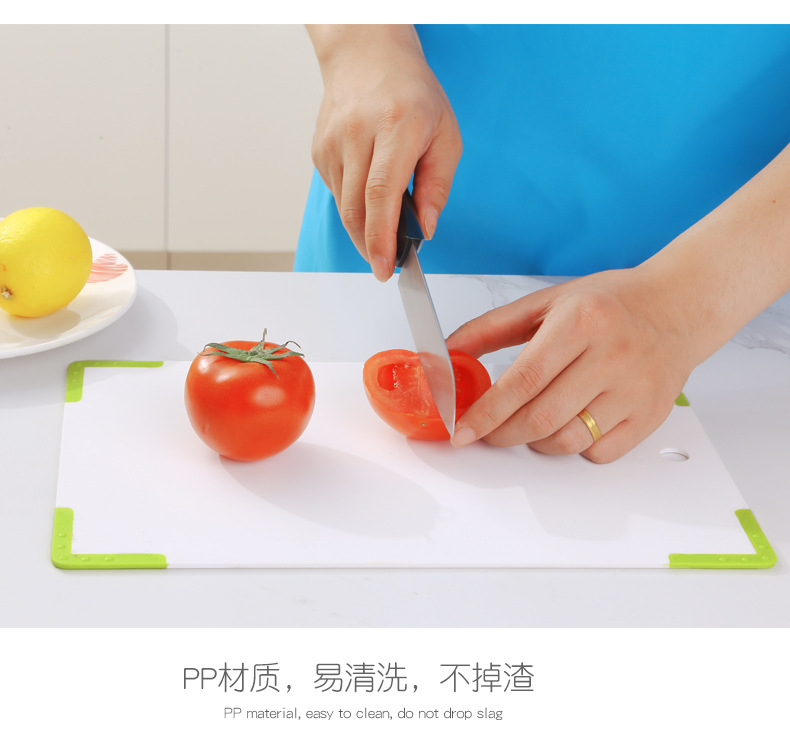 Simple anti-slip cutting board, plastic household cutting board, baby food cutting board, fruit cutting board with scale gauge, hanging board pic 14